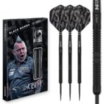Red Dragon Peter Wright Black Mamba 90% dartpijlen – hoogwaardige tungsten darts met perfecte grip en balans. Ideaal voor serieuze darters die precisie en controle willen.